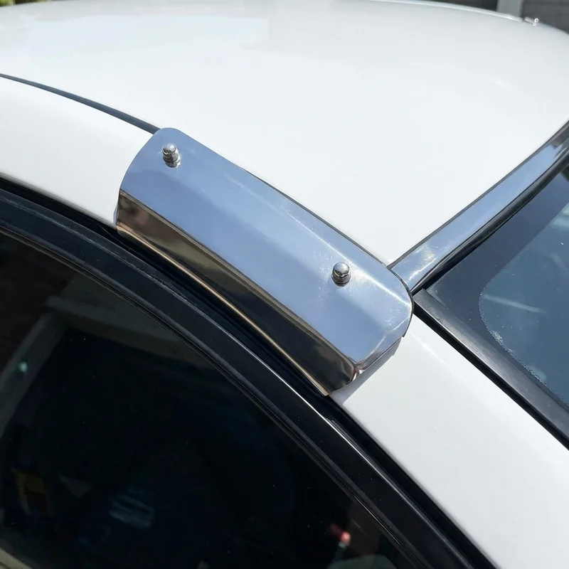 Hyundai Azera Sunvisor Mounting Bracket Kit (2006 - 2017) - 1