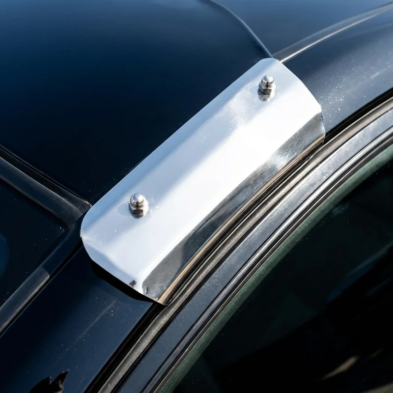 INFINITI M35 Sunvisor Mounting Bracket Kit (2006 - 2010) - 1