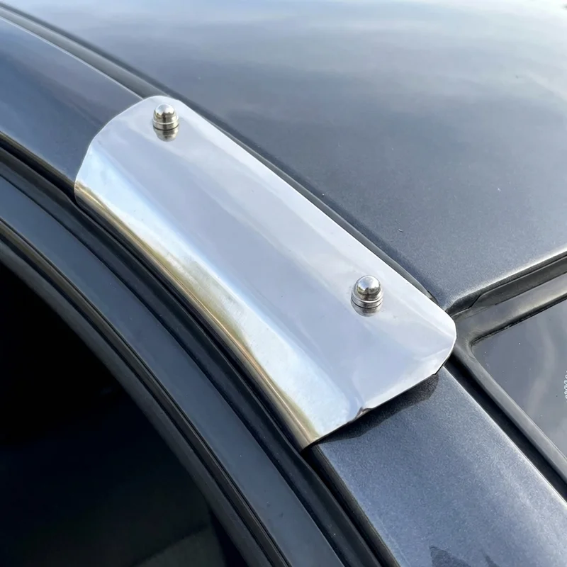 INFINITI M37 Sunvisor Mounting Bracket Kit (2011 - 2013) - 1