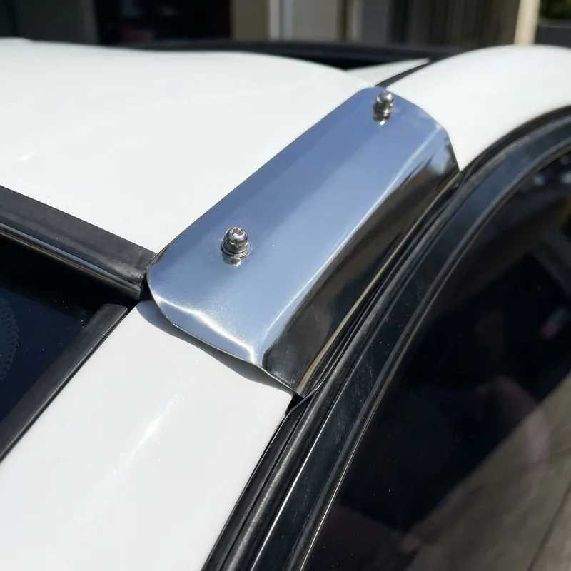 INFINITI QX30 Sunvisor Mounting Bracket Kit (2017 - 2019) - 1