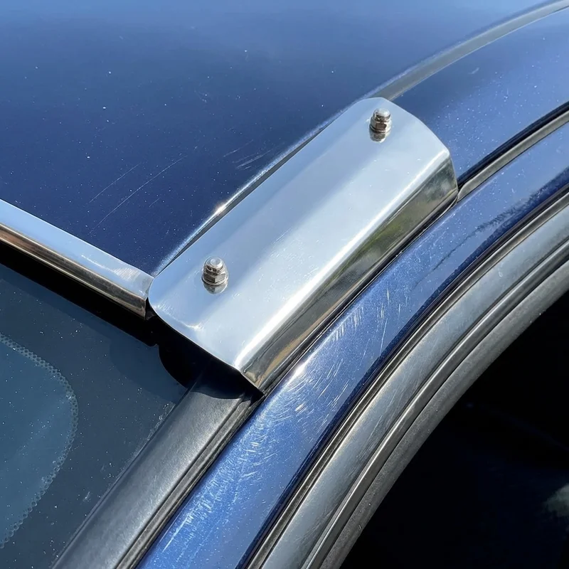 INFINITI QX4 Sunvisor Mounting Bracket Kit (1997 - 2003) - 1