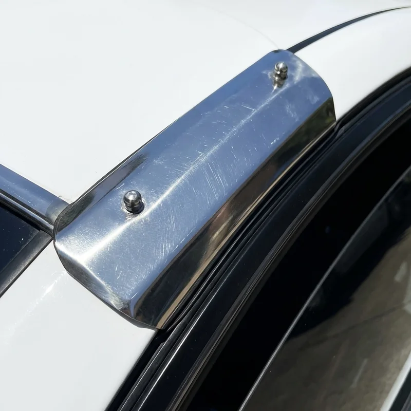 International 100 visiiri kinnituskomplekt (1974 - 1974) - 1