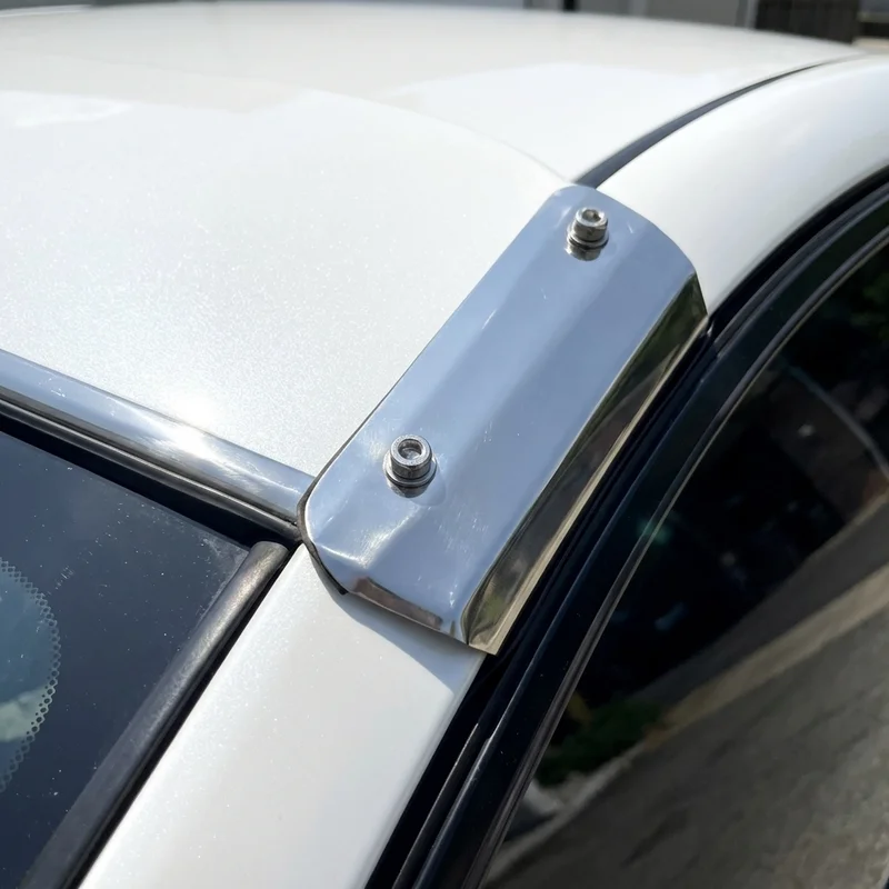 International 1010 Sonnenblenden-Halterungsset (1971 - 1973) - 1