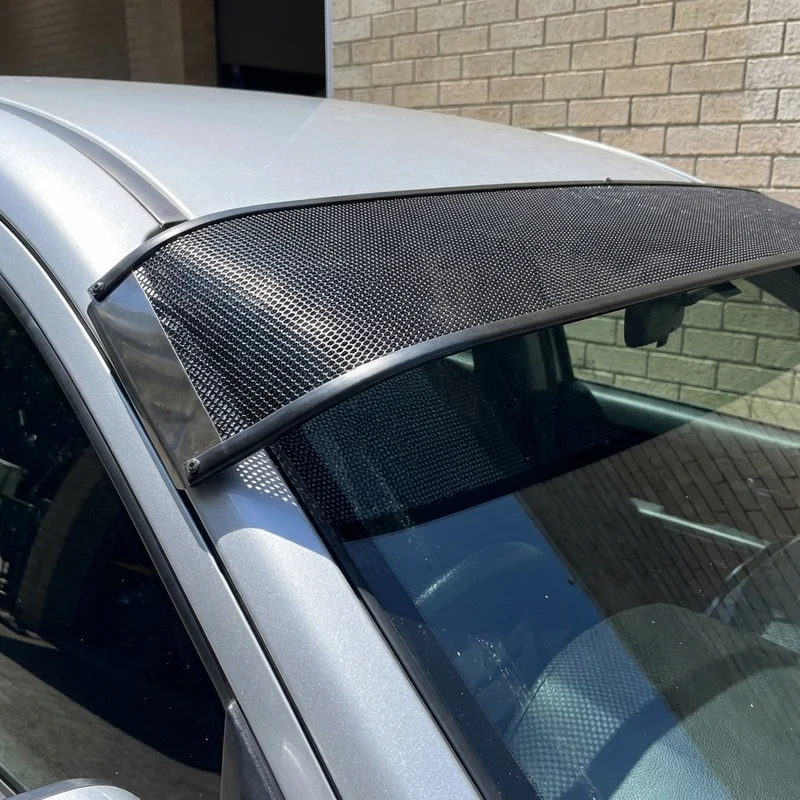 International 1110 Mesh Windscreen Sunvisor (1971 - 1973) - 1