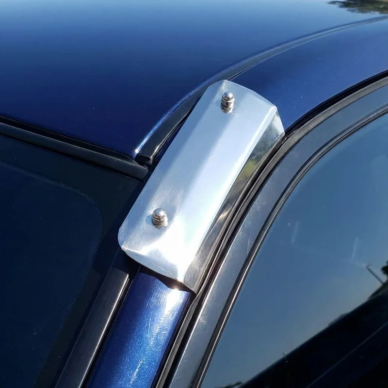 International 150 skydelio tvirtinimo kronšteinų rinkinys (1975 - 1975) - 1