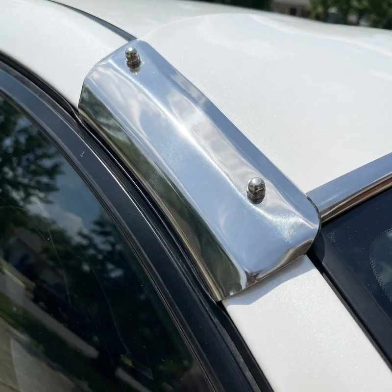 International 1652SC skydelio tvirtinimo kronšteinų rinkinys (1989 - 1991) - 1