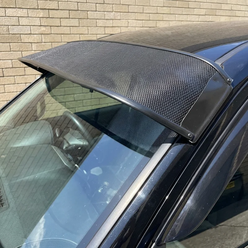 International 4700LPX Mesh Windscreen Sunvisor (1995 - 2002) - 1