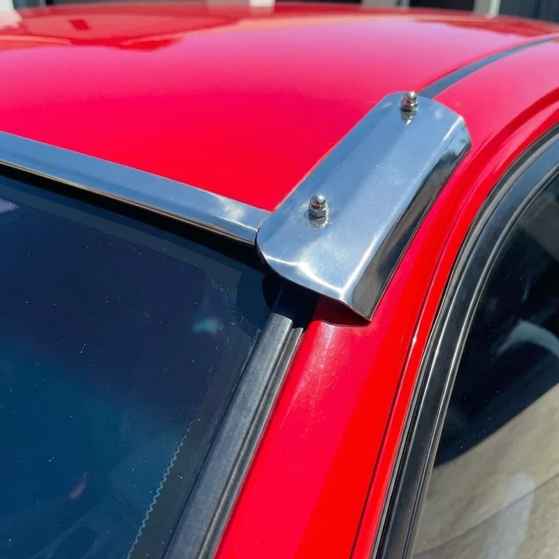 International 8100 Sunvisor Mounting Bracket Kit (1990 - 2003) - 1