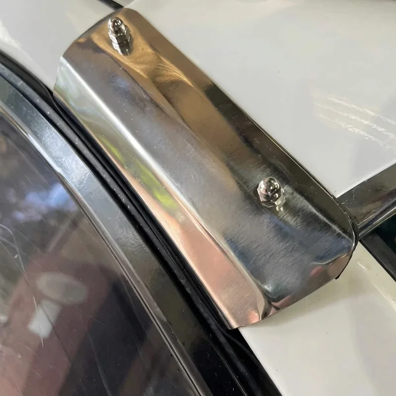 International 8300 Sonnenblenden-Halterungsset (1989 - 1994) - 1