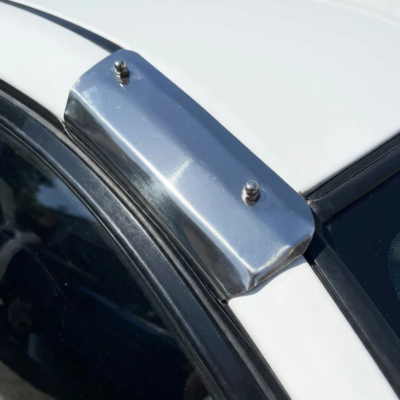 International 9400 Sunvisor Mounting Bracket Kit (1994 - 2000) - 1