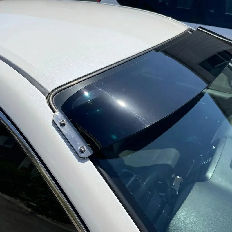 International Durastar Solid Acrylic Windscreen Sunvisor (2013 - 2020) - 1