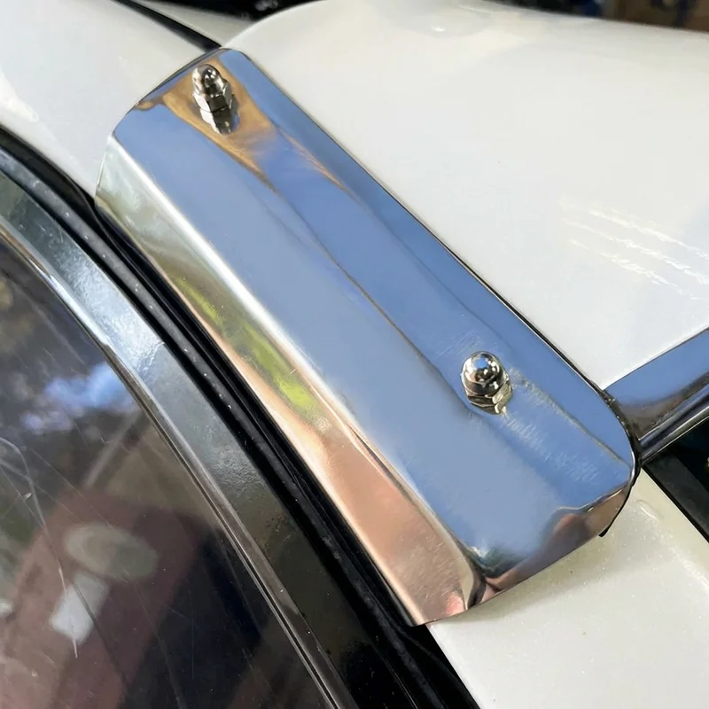 International F2554 Sunvisor Mounting Bracket Kit (1989 - 1989) - 1