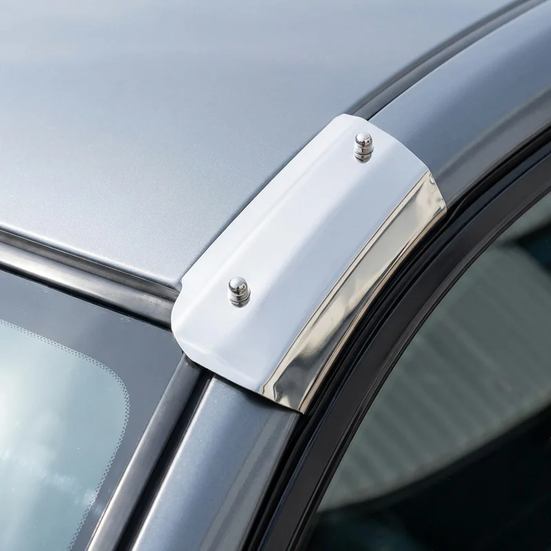 International F2675 Sunvisor Mounting Bracket Kit (1989 - 1989) - 1