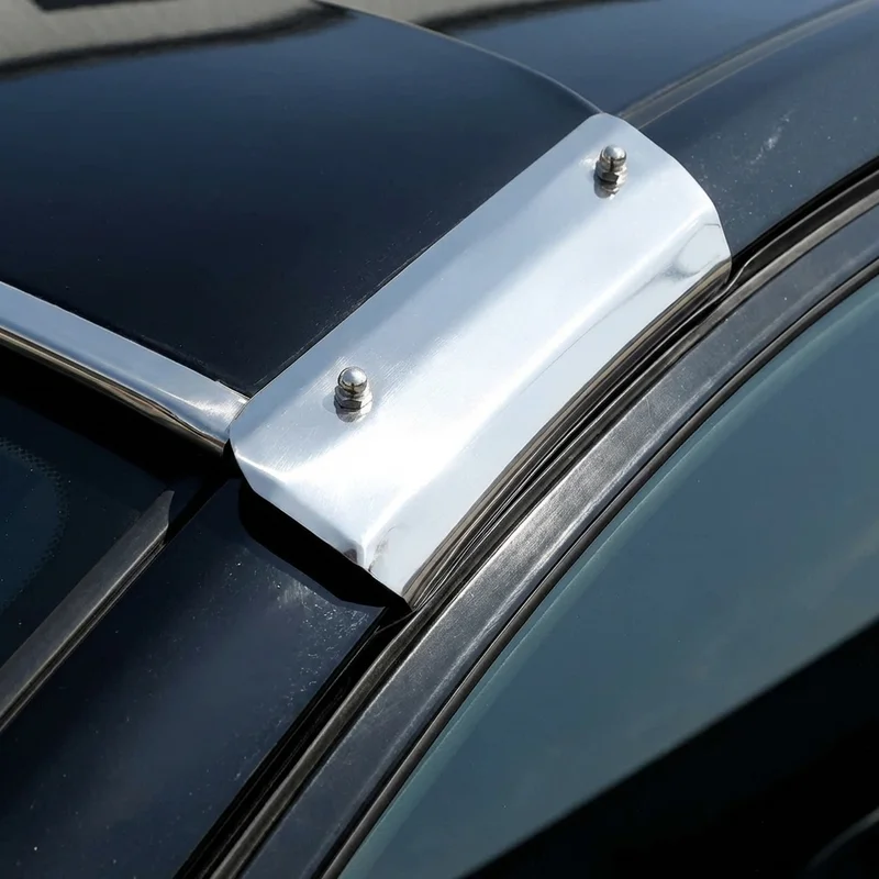 Zestaw uchwytów montażowych do osłony International LT (2020 - 2020) - 1