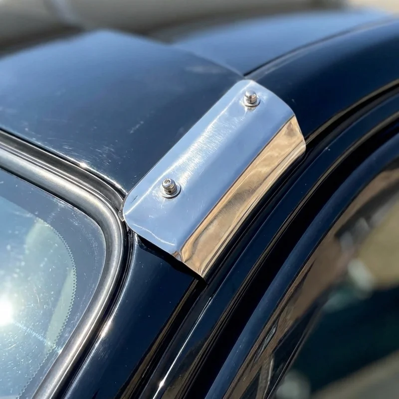 International S1853 skydelio tvirtinimo kronšteinų rinkinys (1989 - 1989) - 1