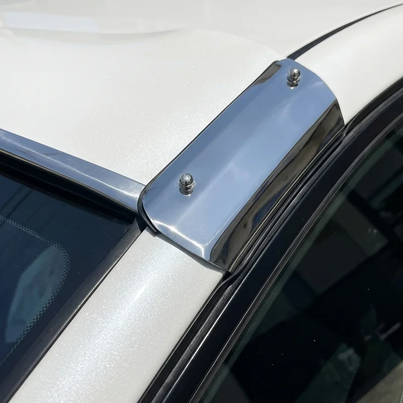 Zestaw uchwytów montażowych do osłony Isuzu Amigo (1989 - 2000) - 1