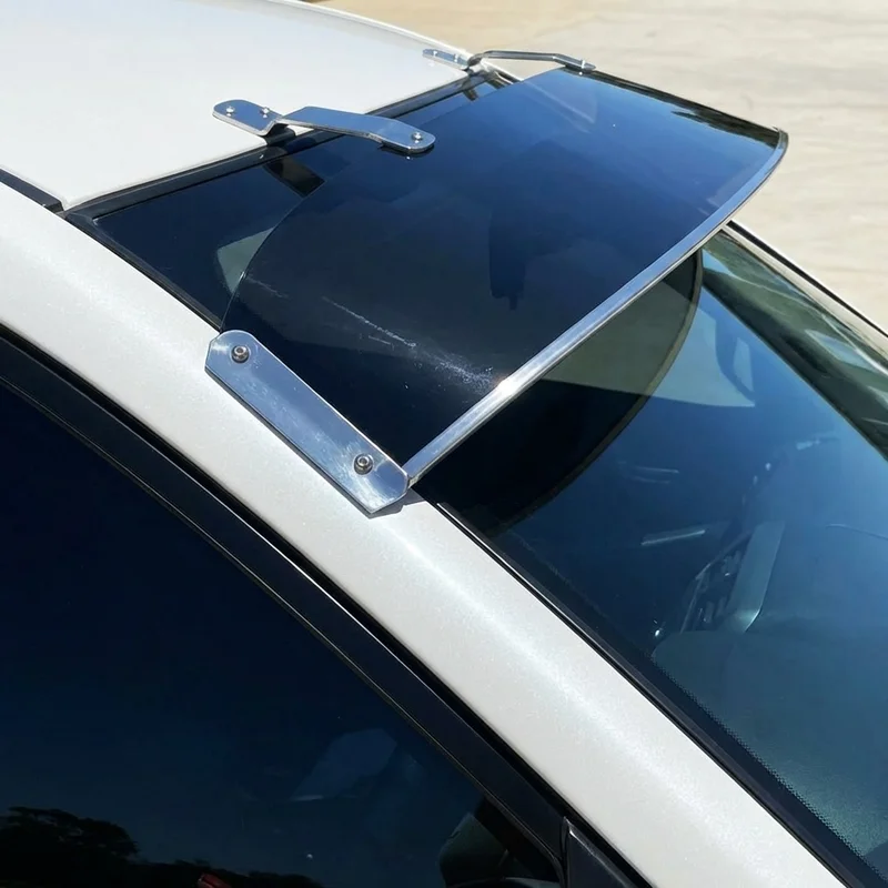 Pełna akrylowa osłona na szybę Isuzu ELF 100 (2019 - 2020) - 1