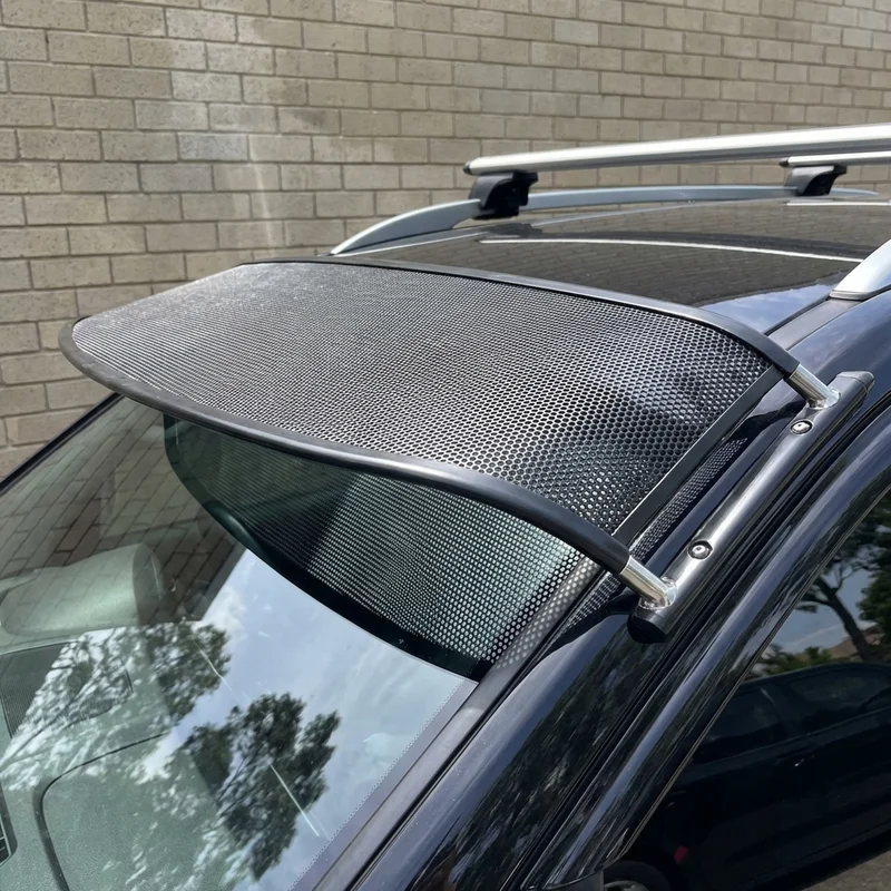 Isuzu ELF 500 Mesh Windscreen Sunvisor (2019 - 2020) - 1