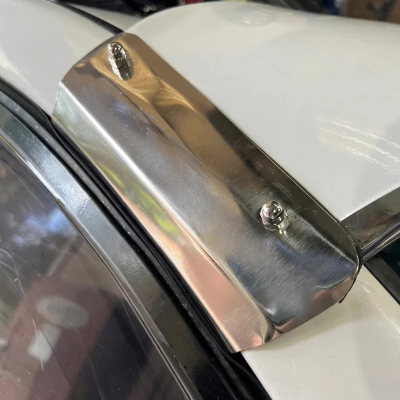 Isuzu Forward 800 Sunvisor Mounting Bracket Kit (2019 - 2020) - 1