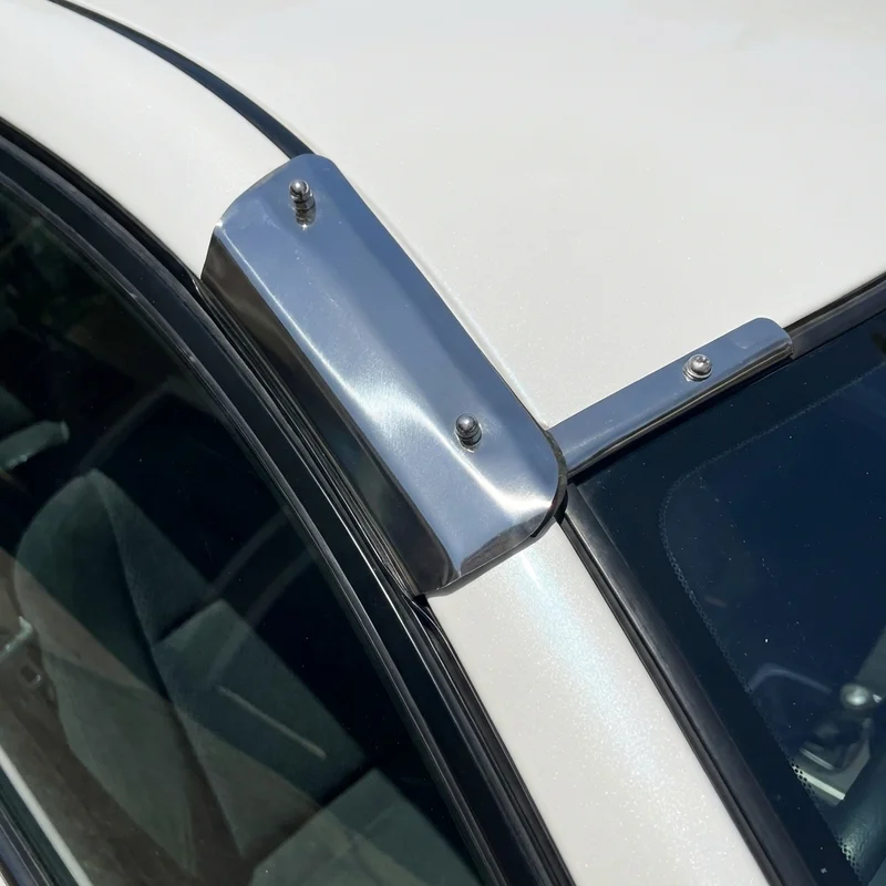 Isuzu Trooper Sunvisor Mounting Bracket Kit (1984 - 2002) - 1