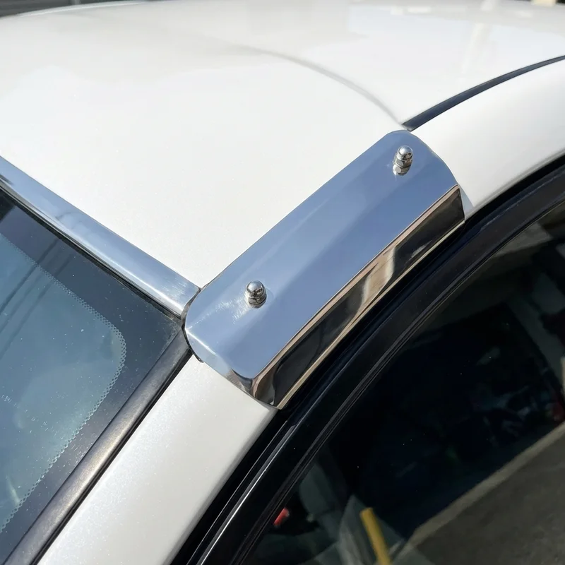 Iveco Z450T Sunvisor Mounting Bracket Kit (1980 - 1987) - 1