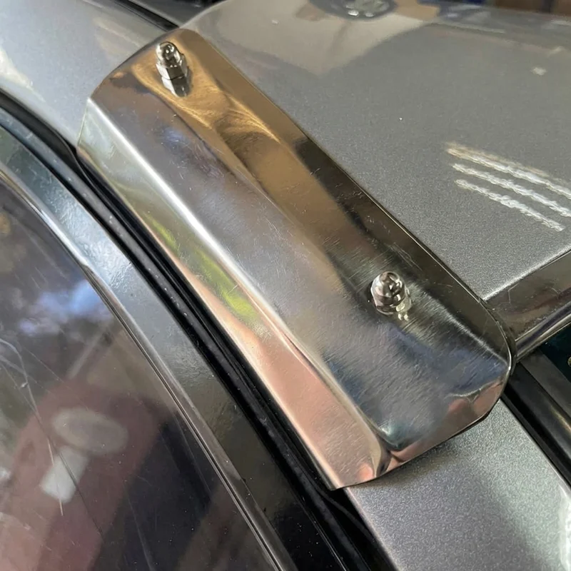 Jaguar Super V8 Sunvisor Mounting Bracket Kit (2005 - 2009) - 1