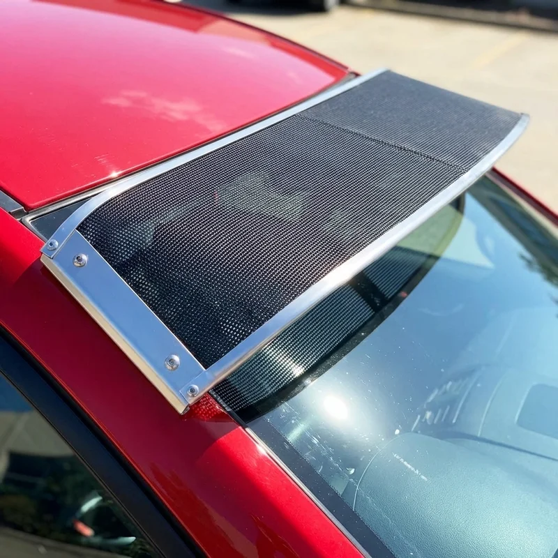 Jeep Commando Mesh Windscreen Sunvisor (1967 - 1973) - 1