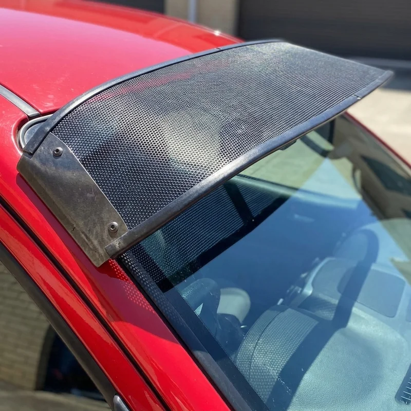 Jeep Patriot Mesh Windscreen Sunvisor (2007 - 2017) - 1