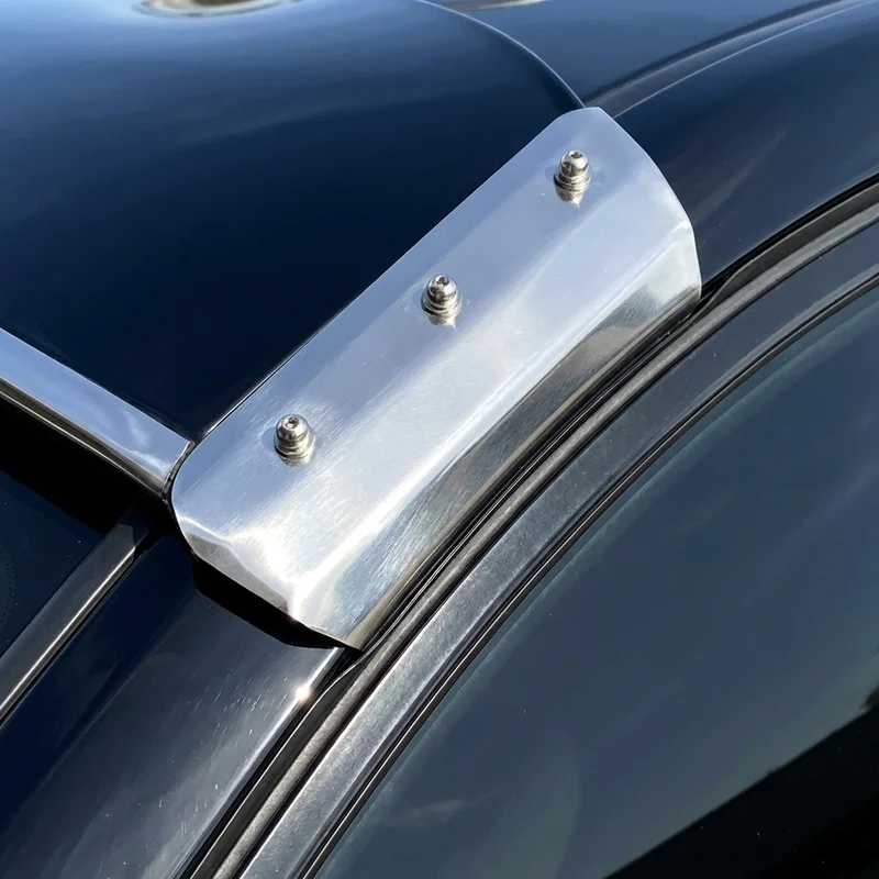 Lancia Beta Sunvisor Mounting Bracket Kit (1976 - 1981) - 1