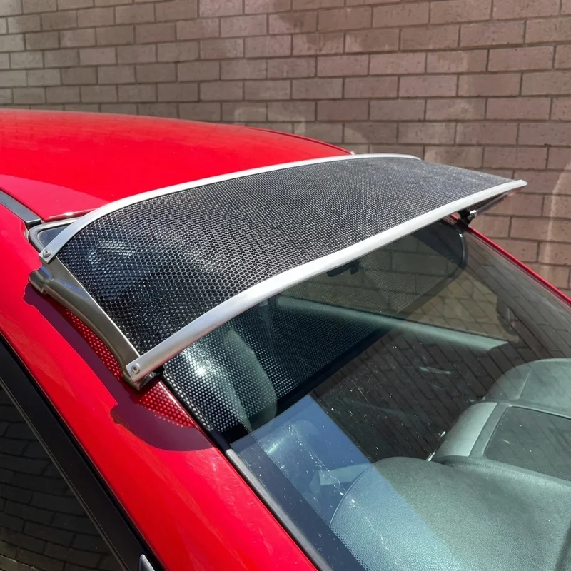 Land Rover Defender Mesh Windscreen Sunvisor (2011 - 2015) - 1