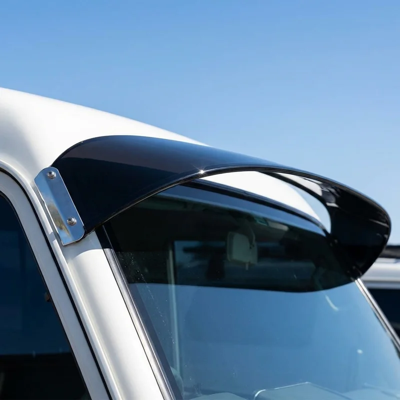 Leisure Travel Wonder Solid Acrylic Windscreen Sunvisor (2019 - 2023) - 1