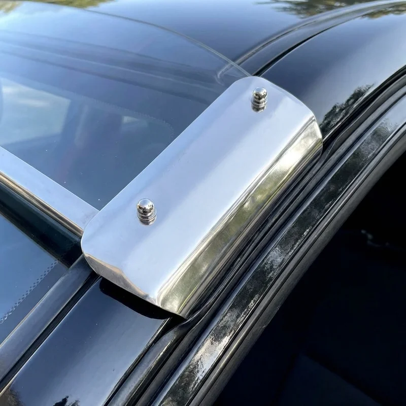 Mack CXU Sunvisor Mounting Bracket Kit (2008 - 2019) - 1