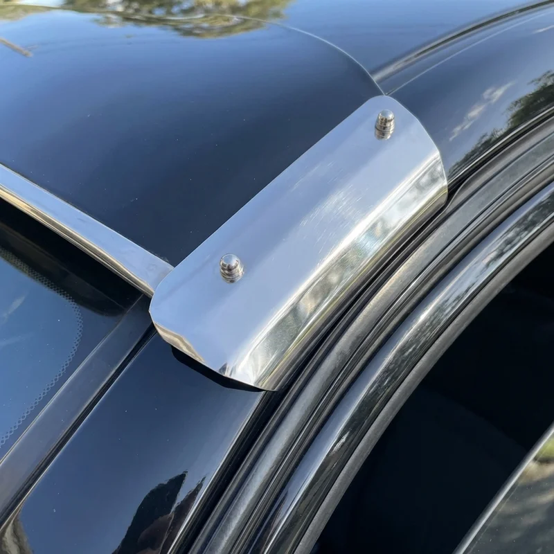 Mack TD700 Sunvisor Mounting Bracket Kit (2010 - 2017) - 1