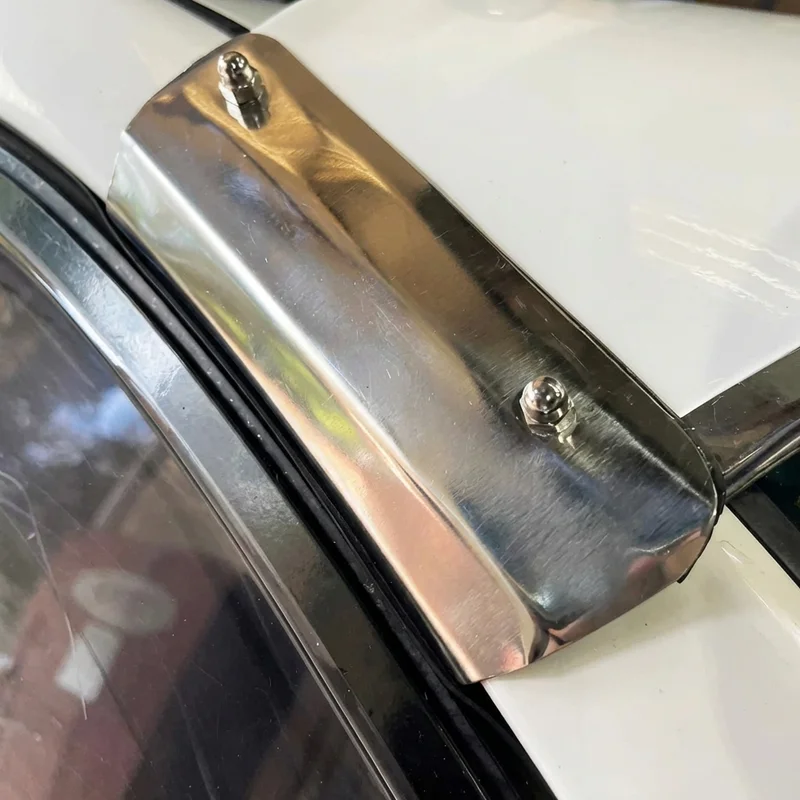 Marmon Herrington 125P Sunvisor Mounting Bracket Kit (1993 - 1997) - 1