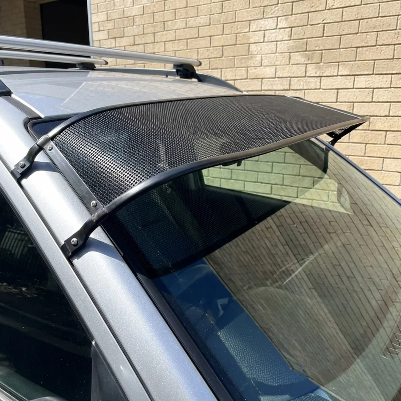 Maserati 425 võrk-päikesevisiir tuuleklaasile (1986 - 1987) - 1