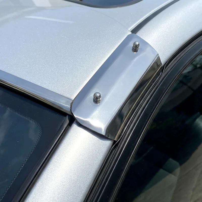 Maserati Biturbo Sunvisor Mounting Bracket Kit (1983 - 1987) - 1