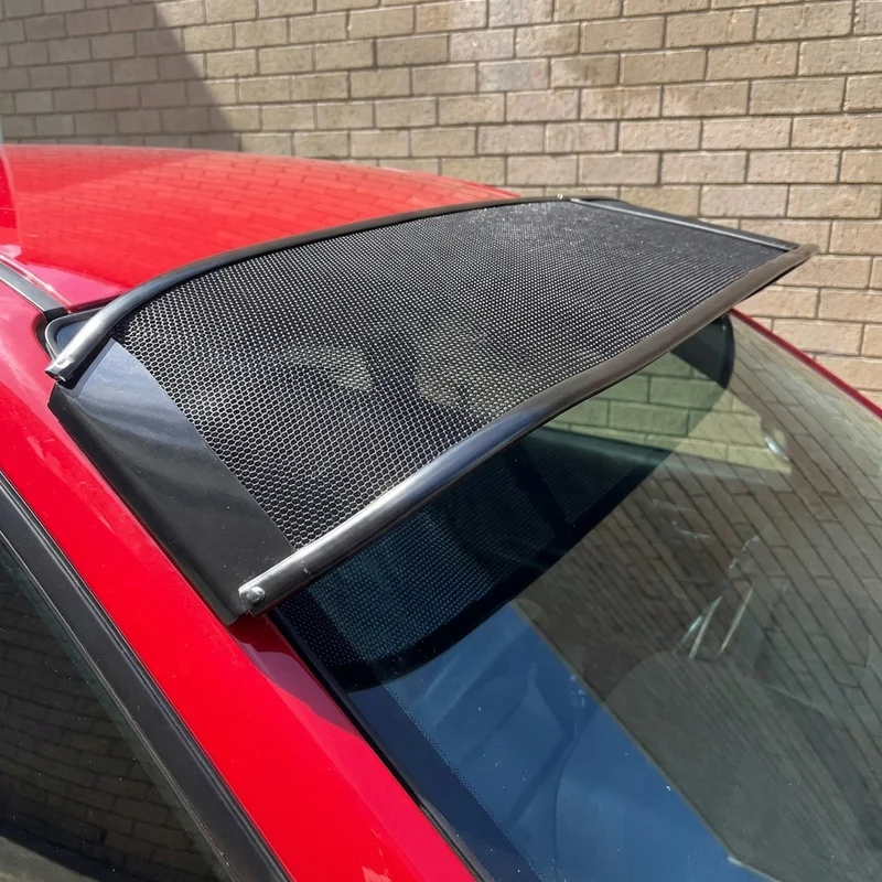 Maserati Spyder メッシュ フロントガラス サンバイザー (1986 - 2006) - 1