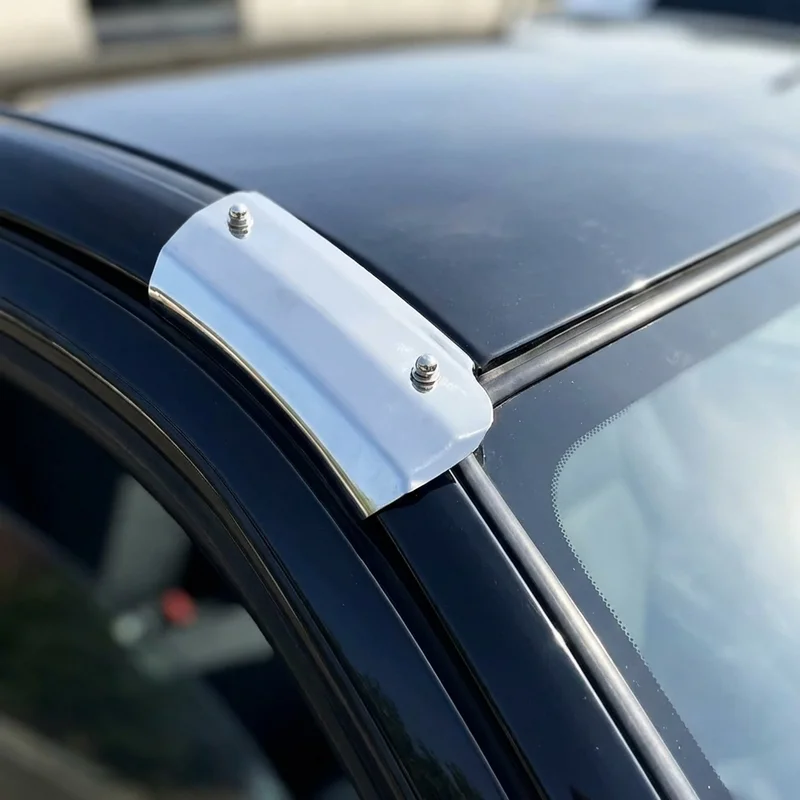 Mitsubishi Fuso Canter FE125 Sunvisor Mounting Bracket Kit (2012 - 2017) - 1