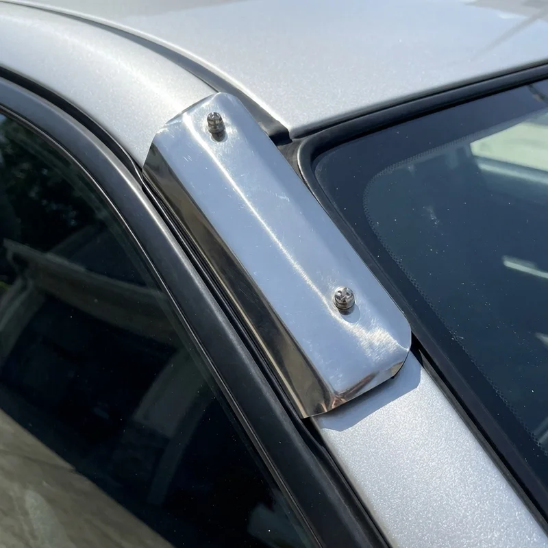 Mitsubishi Fuso FE CA Sunvisor Mounting Bracket Kit (2001 - 2001) - 1