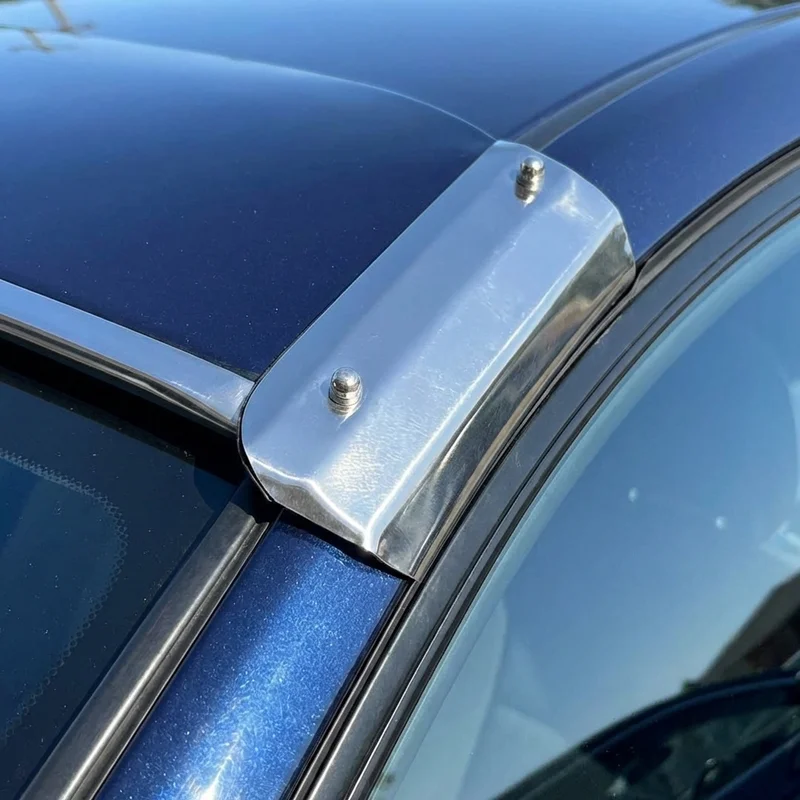 Mitsubishi Fuso FH Sunvisor Mounting Bracket Kit (1988 - 2004) - 1