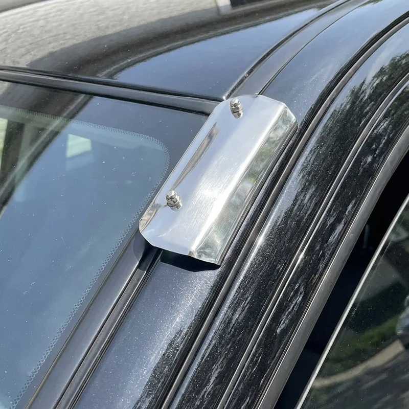 Mitsubishi Fuso FK260 Sunvisor Mounting Bracket Kit (2008 - 2011) - 1