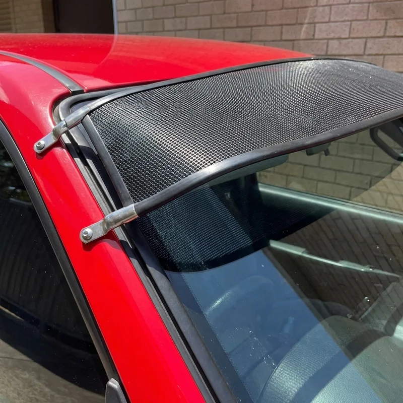 Mitsubishi Outlander Mesh Windscreen Sunvisor (2003 - 2025) - 1