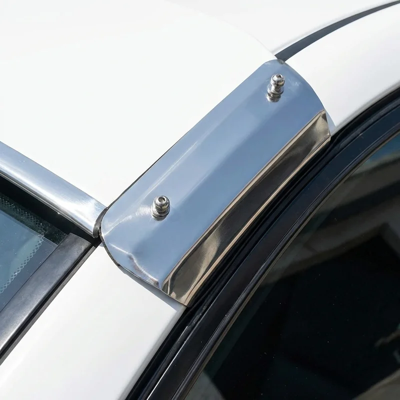 Nissan 310 Halterungsset für Sonnenblende (1979 - 1982) - 1