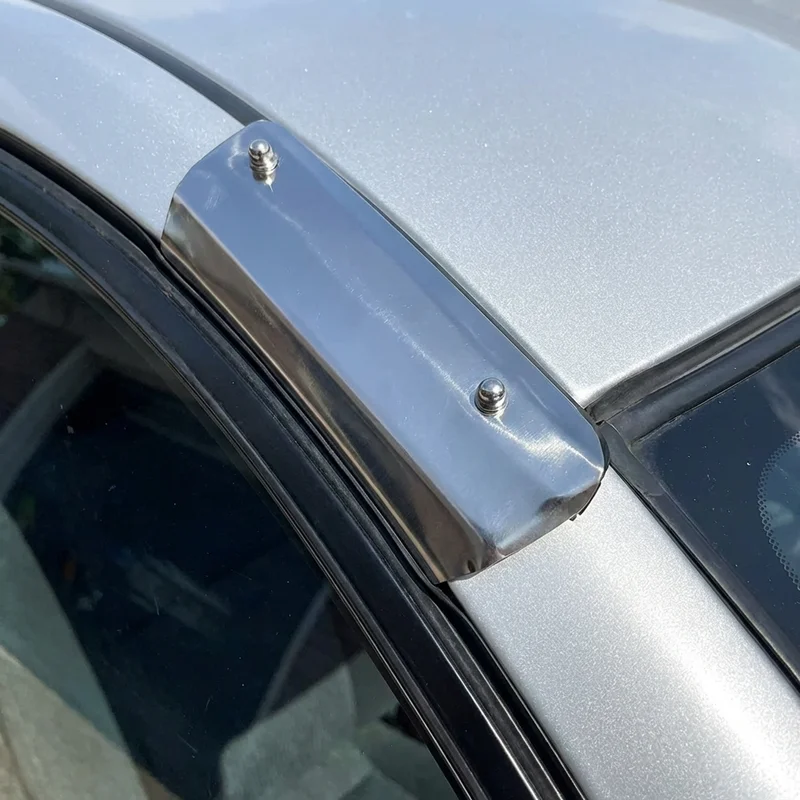 Nissan 521 Pickup Sunvisor Mounting Bracket Kit (1968 - 1972) - 1