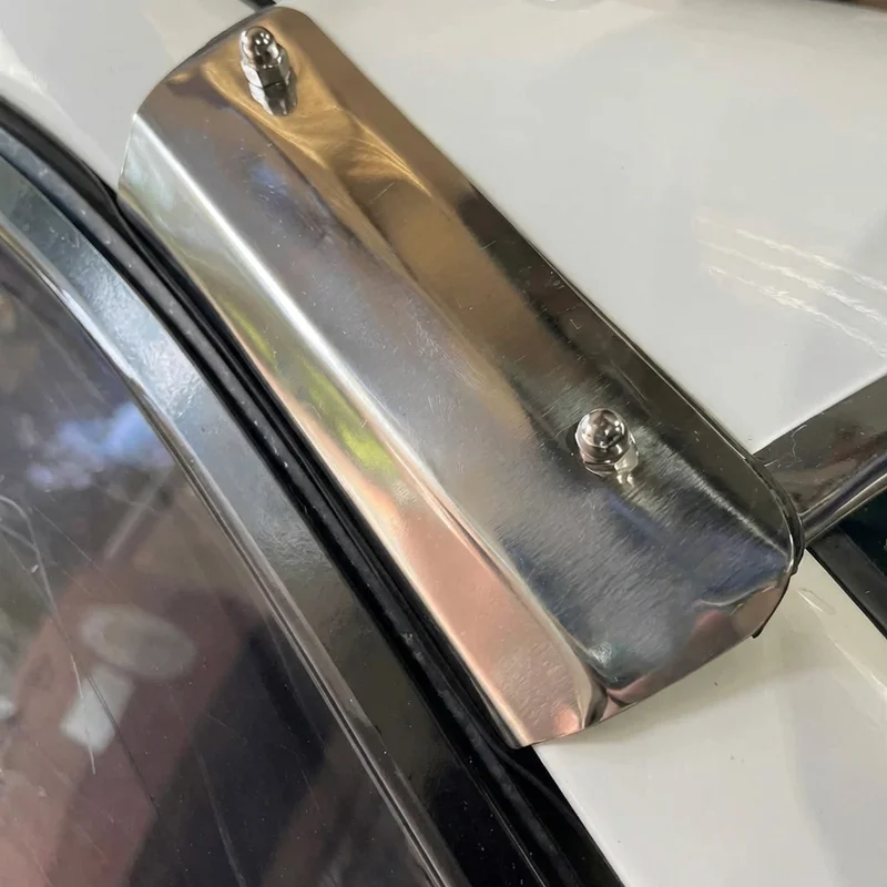 Nissan Lucino Sunvisor Mounting Bracket Kit (1996 - 2000) - 1