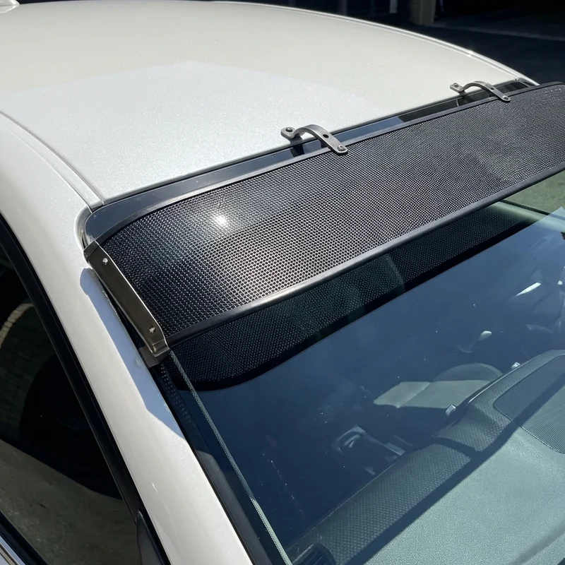 Nissan Rogue Sport Mesh Windscreen Sunvisor (2017 - 2022) - 1