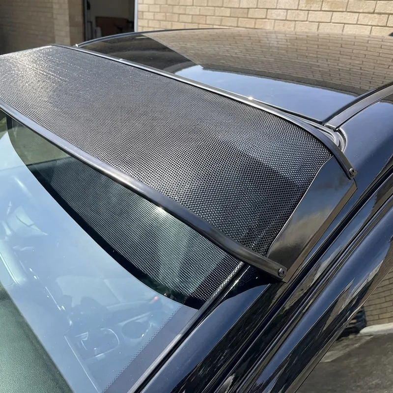 Nissan TITAN Mesh Windscreen Sunvisor (2004 - 2024) - 1