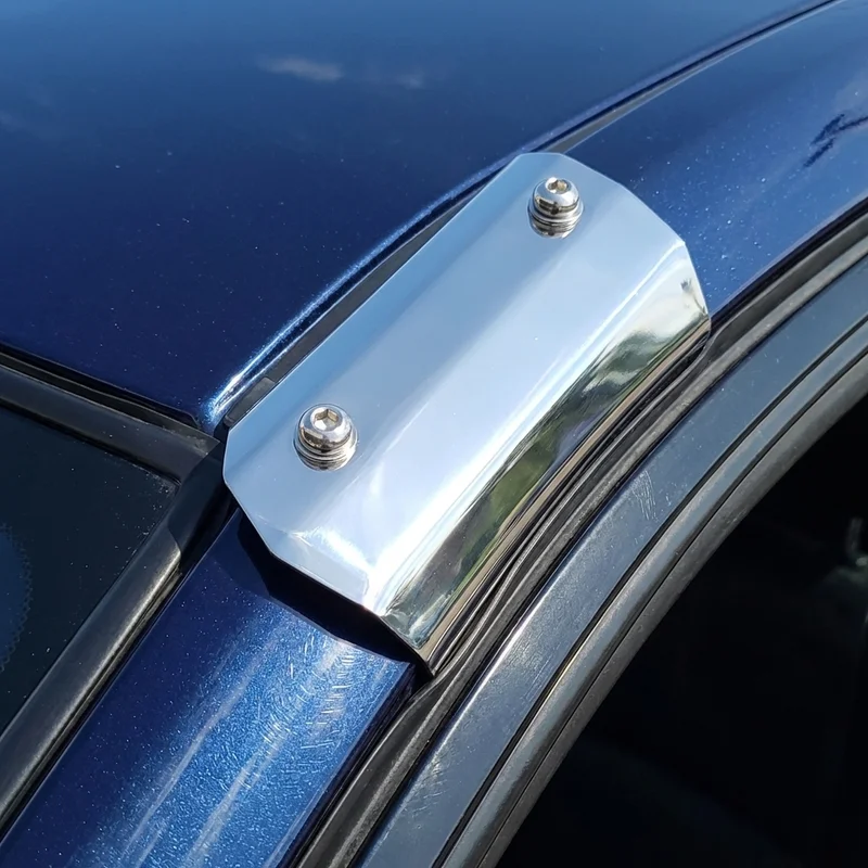 ชุดขายึดบังแดด Nissan V Drive (2020 - 2020) - 1