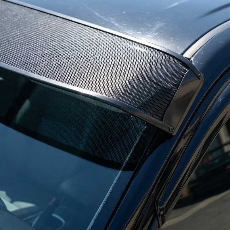 Nissan Versa Note Mesh Windscreen Sunvisor (2014 - 2019) - 1