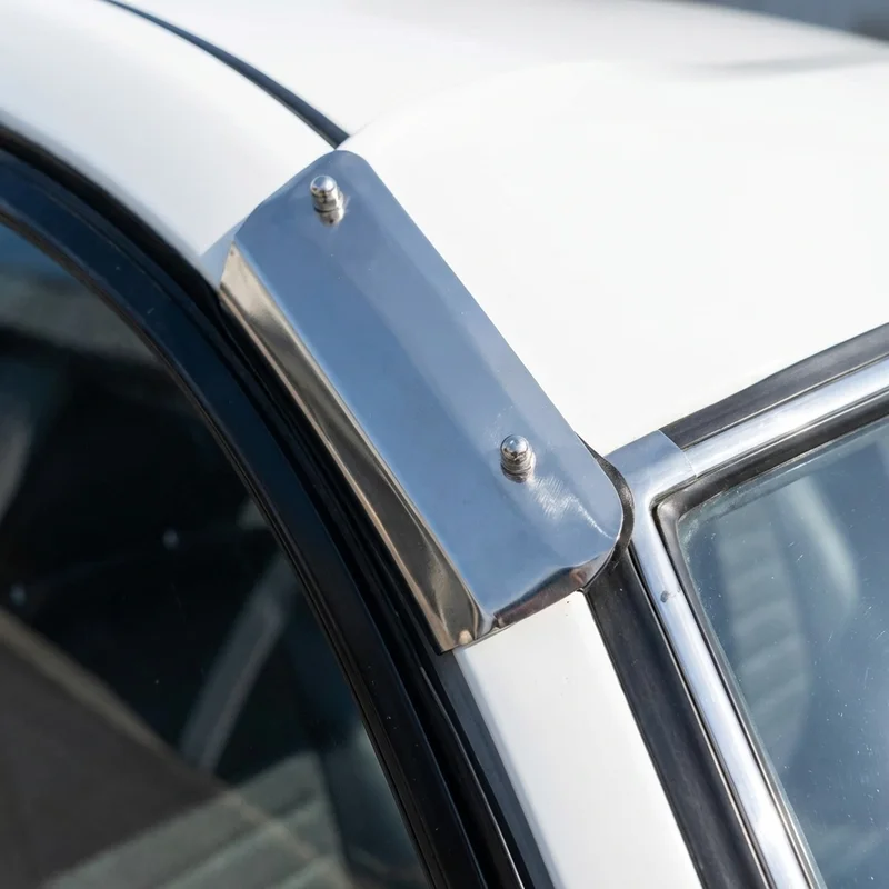 Peterbilt 378 Sunvisor Mounting Bracket Kit (1988 - 2007) - 1